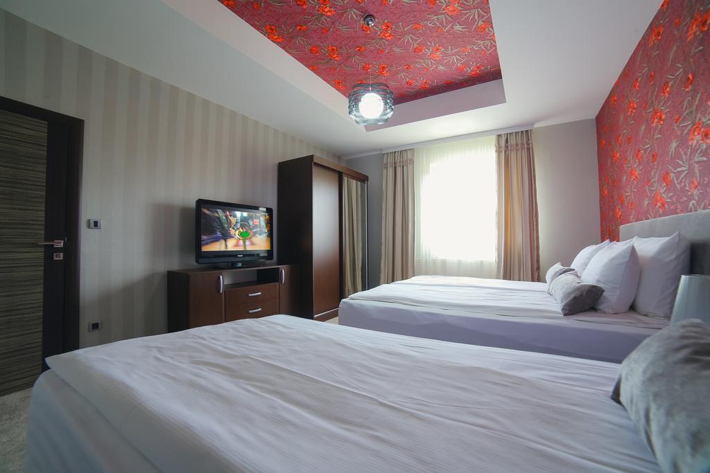 Garni Hotel Radovic كراغوييفاك المظهر الخارجي الصورة