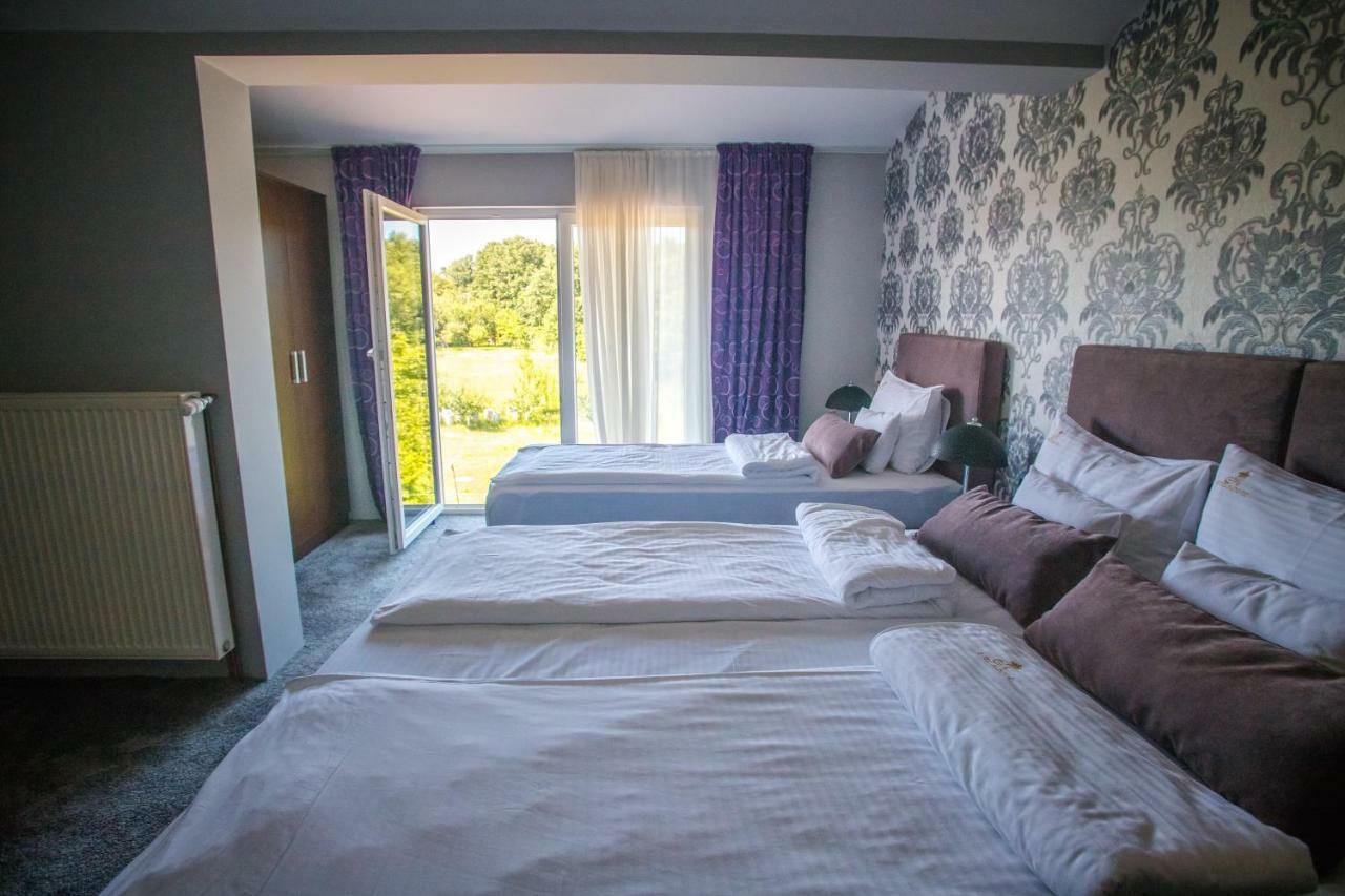 Garni Hotel Radovic كراغوييفاك المظهر الخارجي الصورة