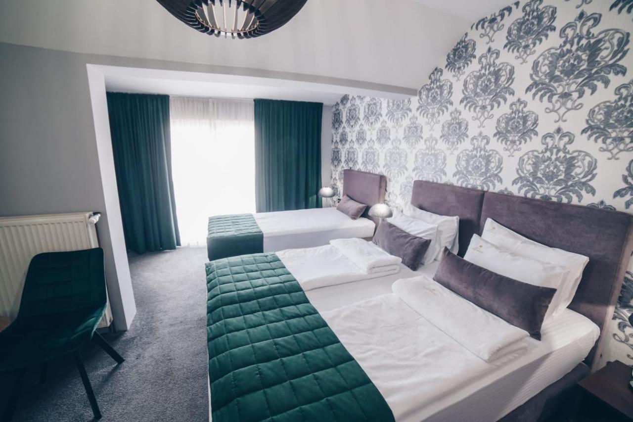 Garni Hotel Radovic كراغوييفاك المظهر الخارجي الصورة